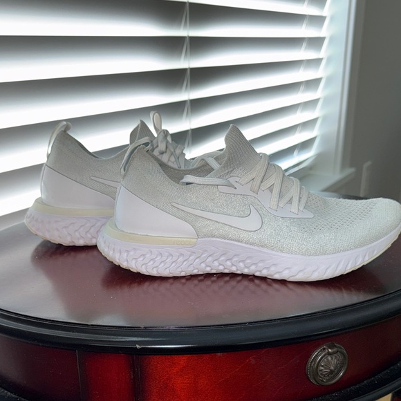 Nike Women's White Sneakers - Picture 3 of 4